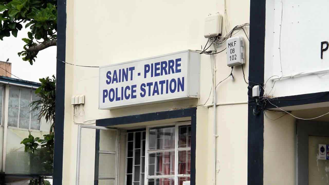 St-Pierre: two colleagues found dead