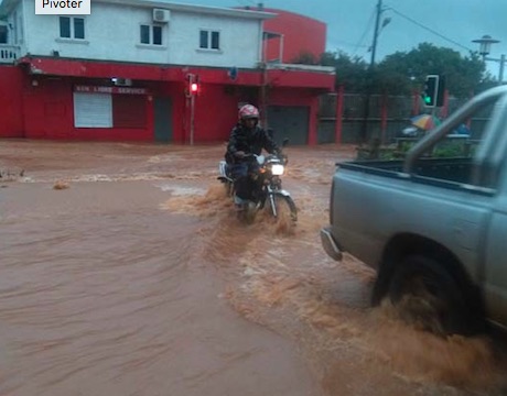 Mauritius facing torrential rains: the end of uncertainty for private sector workers?