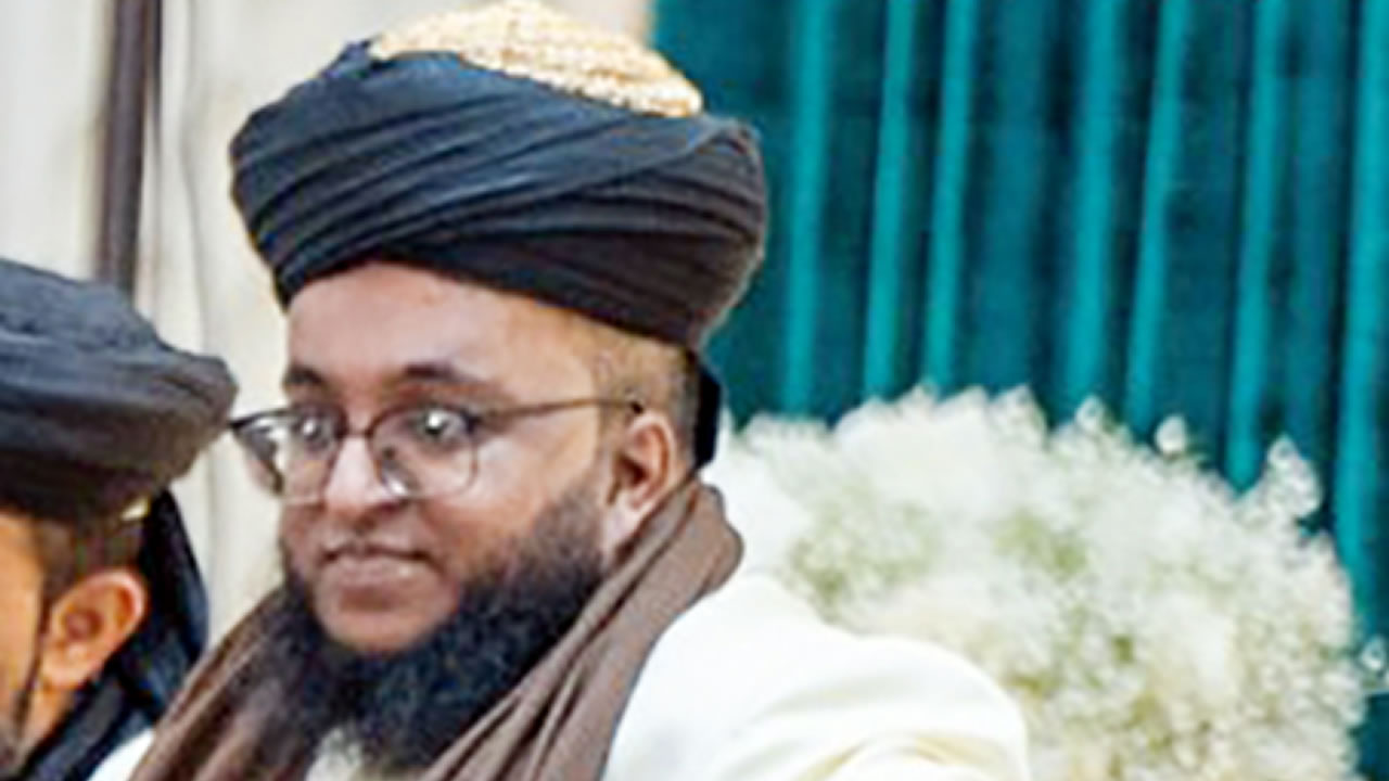 Allegations against maulana Azhar Peerbocus: Rs 1000 for the silence of a child