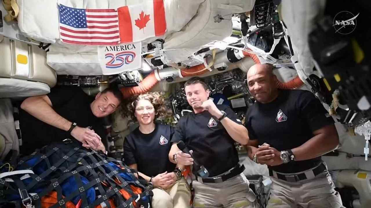 After a trip around the Moon, the Artemis astronauts head back to Earth