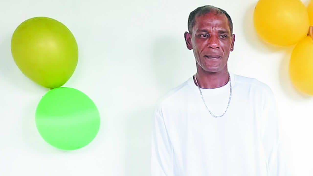 Louis Simon Gopal found lifeless next to his motorcycle - His sister, Mirella: “No one found our brother in a hole, he finished being lost”