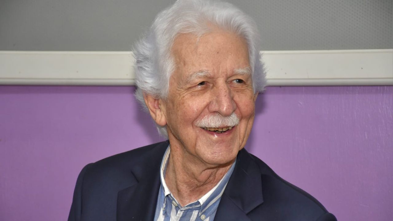 Towards a founding congress in two weeks: Bérenger reveals the contours of his new party